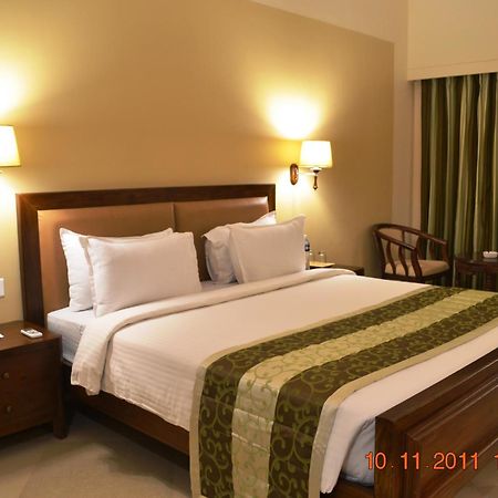 Uday Suites - The Airport Hotel Thiruvananthapuram Luaran gambar