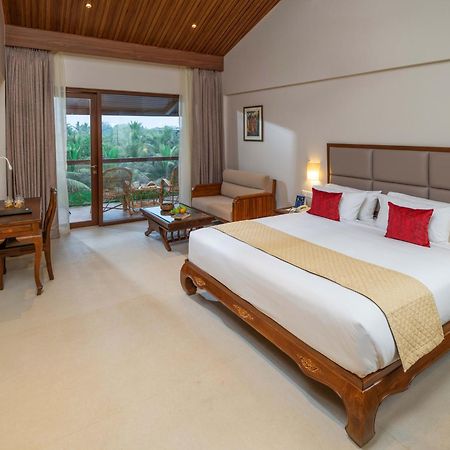 Uday Suites - The Airport Hotel Thiruvananthapuram Luaran gambar