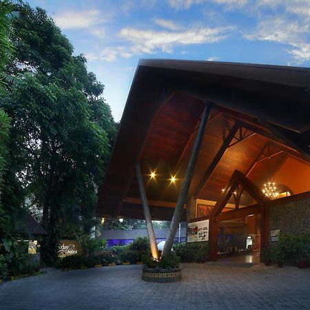 Uday Suites - The Airport Hotel Thiruvananthapuram Luaran gambar