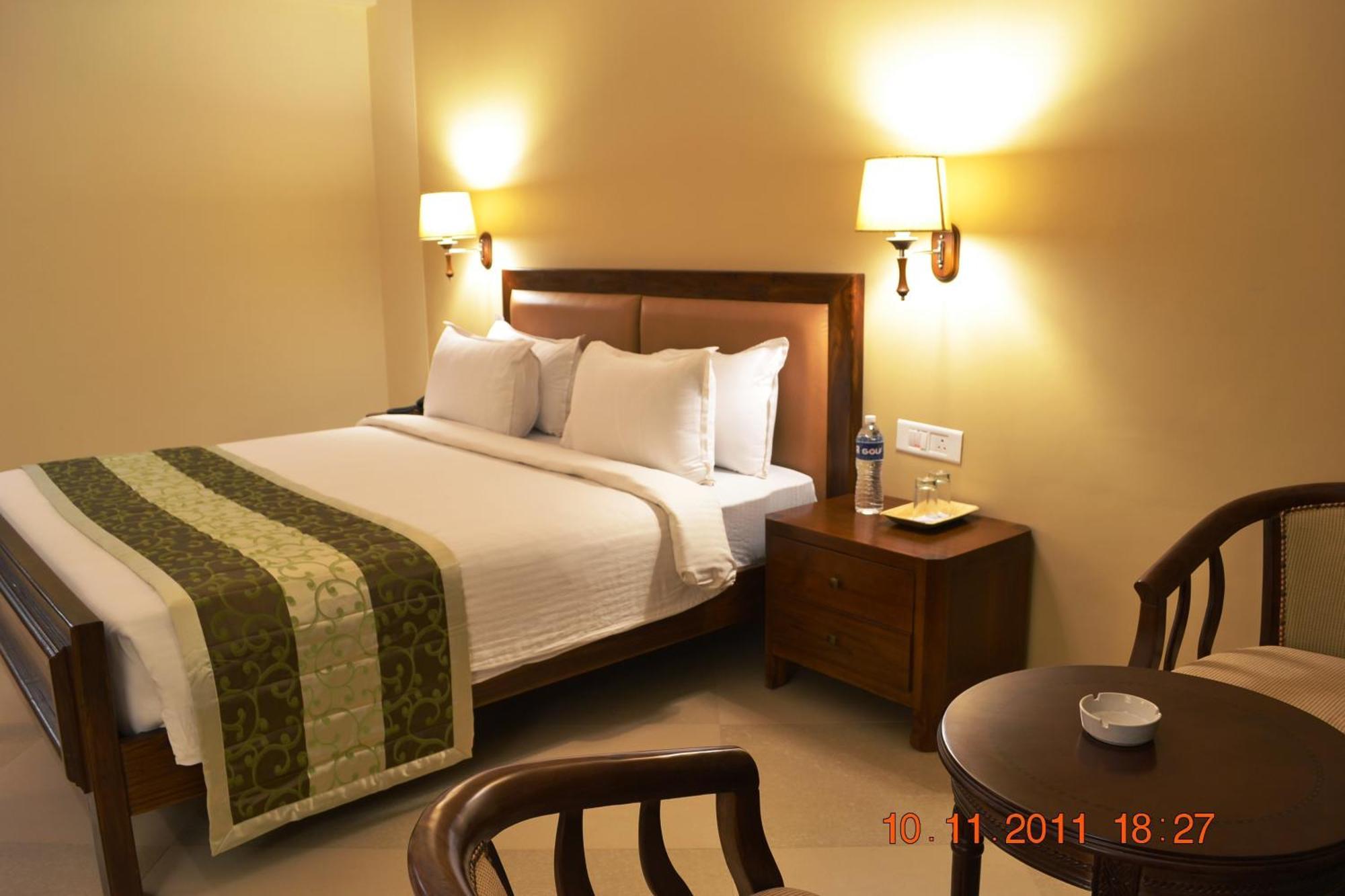 Uday Suites - The Airport Hotel Thiruvananthapuram Luaran gambar